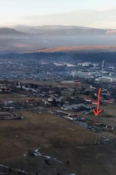 Vand teren intravilan cu toate utilitatile la poarta