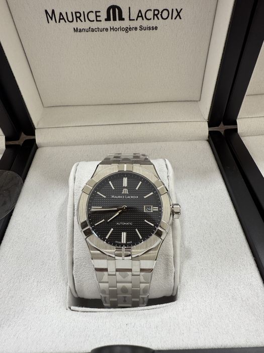 Часы Maurice Lacroix