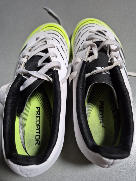 Маратонки за футбол (стоножки) Adidas 38
