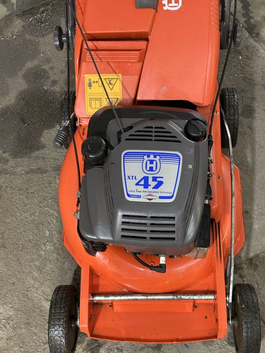 Бензинова косачка Husqvarna Briggs&Stratton