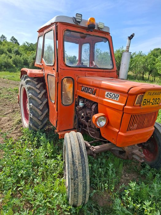 Vând tractor Fiat