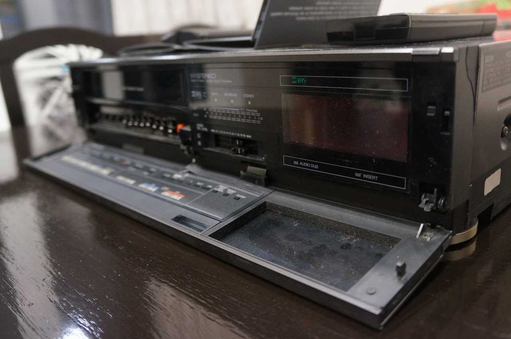 Видеорекордер Panasonic NV-FS1, повреден, с баркод четец