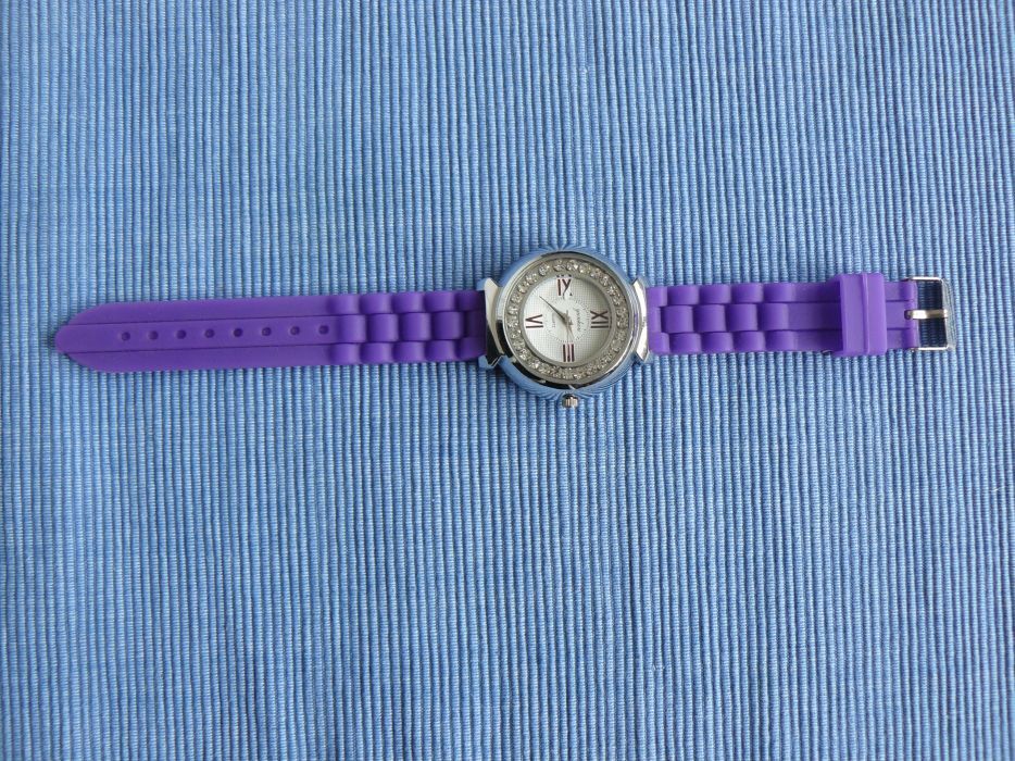 CEAS DAMA "YUNKAU" CP 2 ,Mecanism Quartz ,Curea din Silicon.