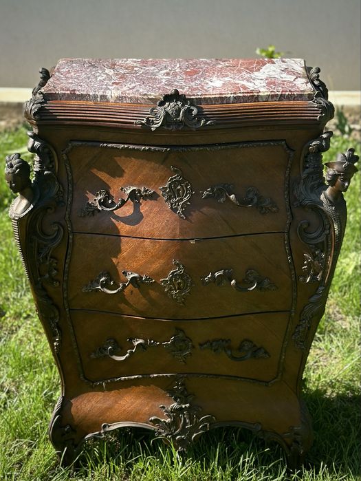 Comodă stil Louis XV / Rococo cu blat din marmură – piesă elegantă vintage