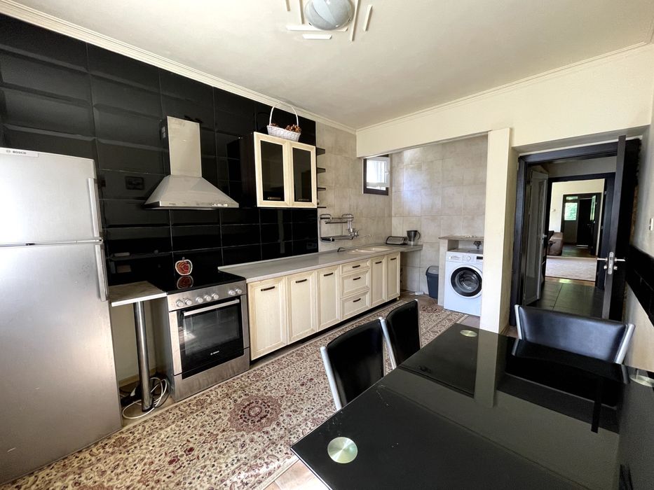 Двустаен апартамент под наем в кв. Бриз