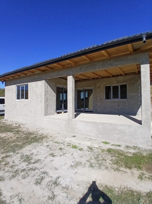 Tâmplărie PVC | Ferestre și Uși PVC | Plase Insecte | Rulouri și Jaluzele