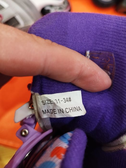 Продавам ролери 32-35/31-34