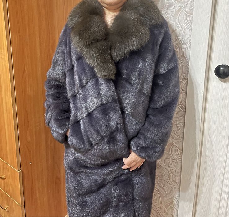 Продам норковую шубу