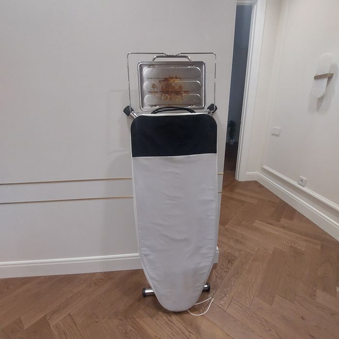 Гладильная доска Delonghi