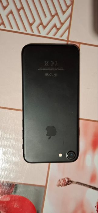 Айфон 7 в хорошем состоянии