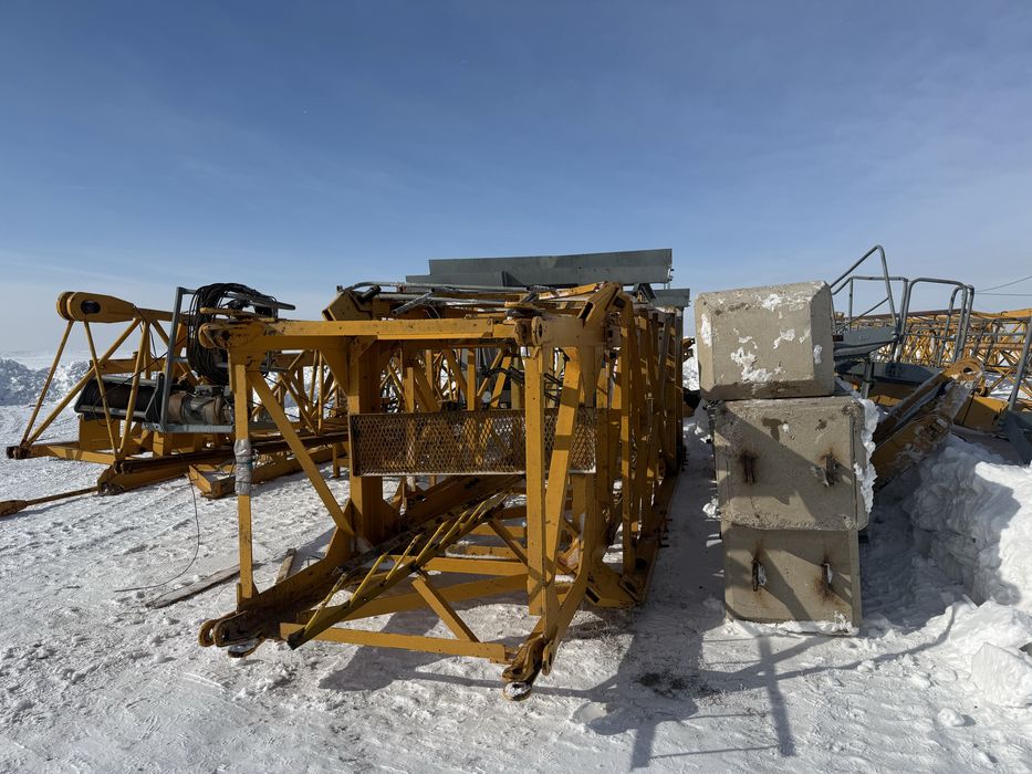 Продам башенный кран