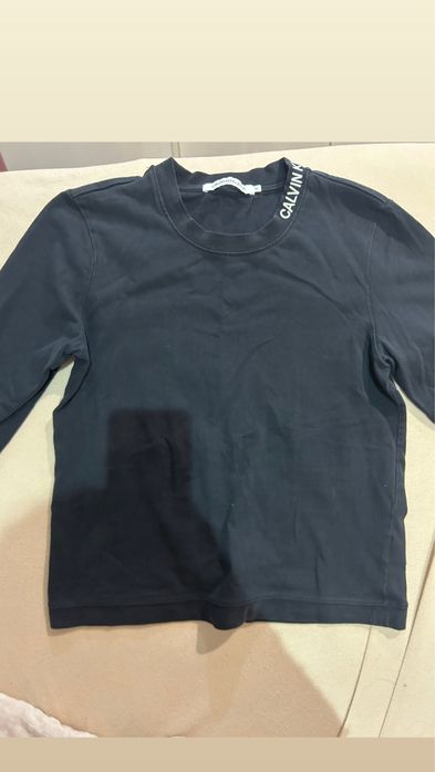 Блуза на Calvin Klein размер М но става и за С