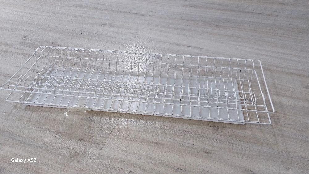 Продаётся сушилка для посуды.