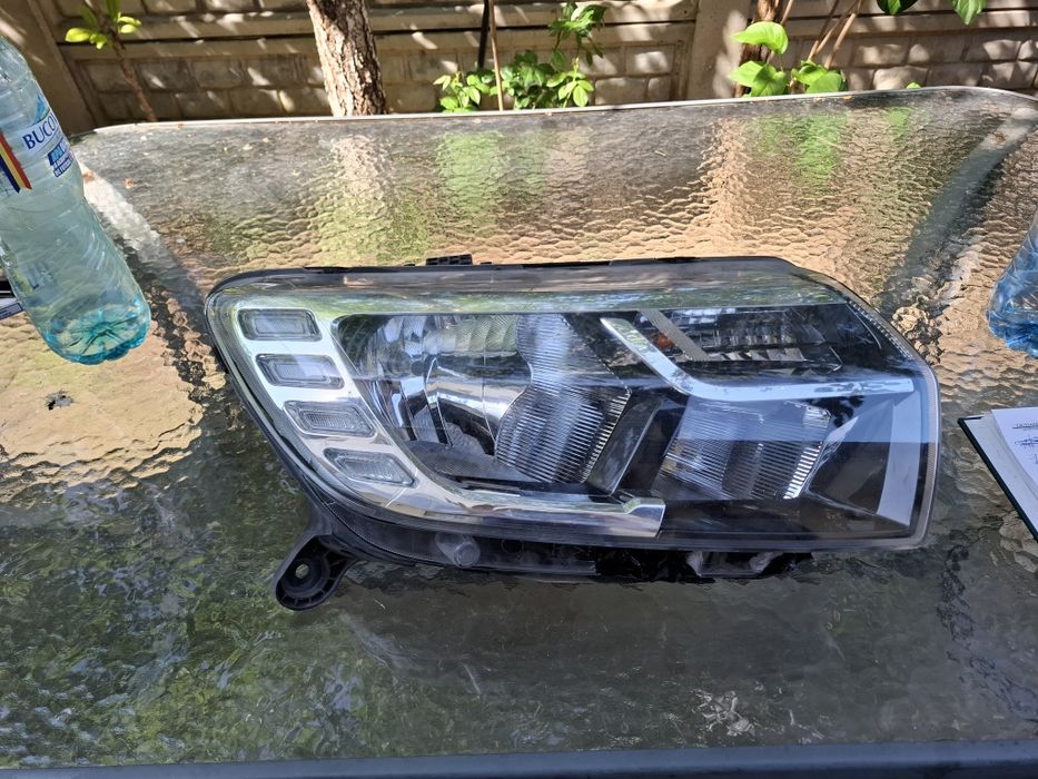 Far dreapta  Dacia Logan 2 2018 2019 2020