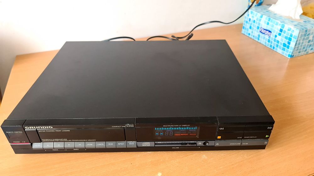 Cd player Grundig cd8400