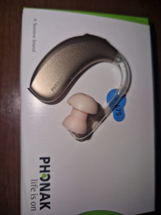Продам слуховой аппарт !