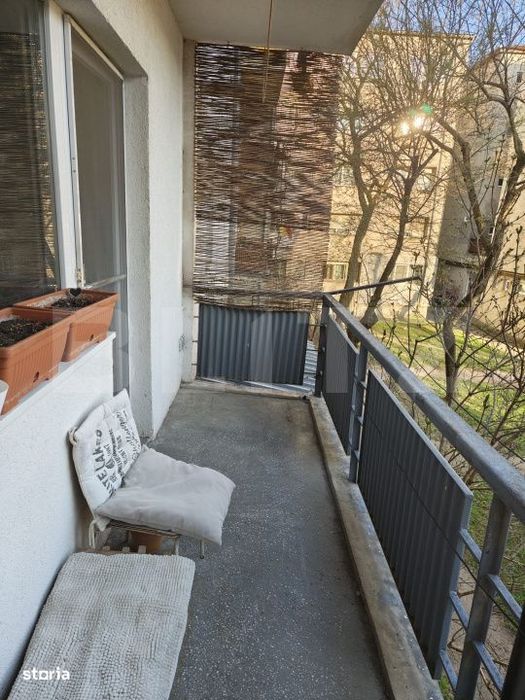Apartament 4 camere, 82 mp utili, Micro 16