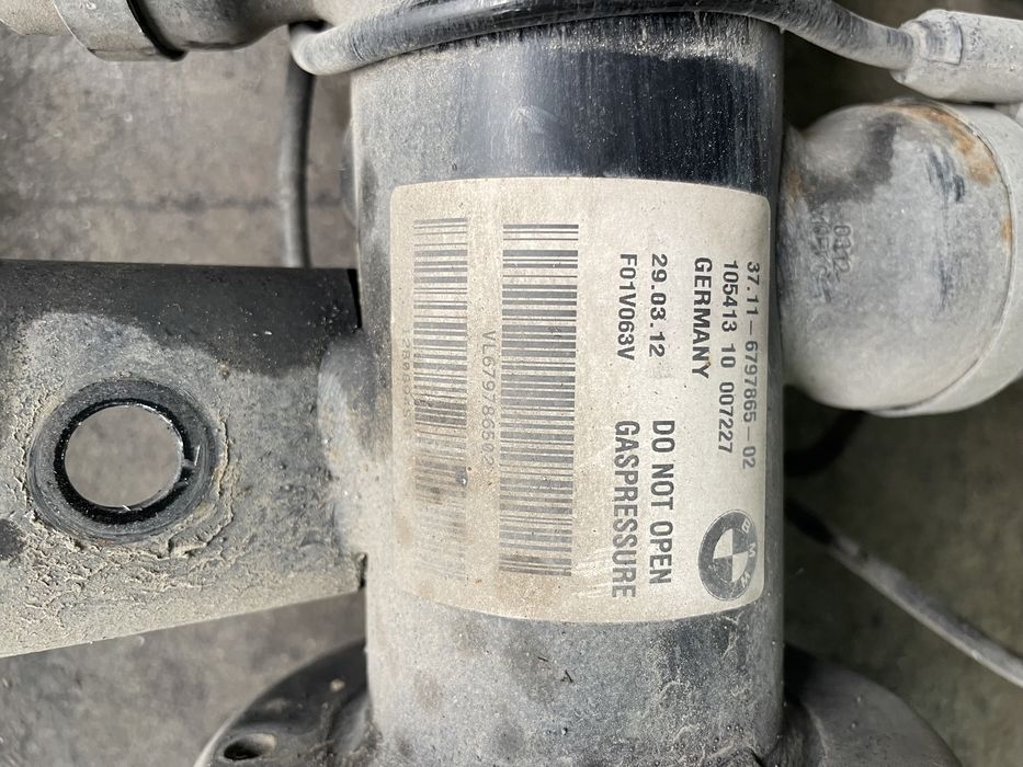 Предни Адаптивни амортесьори БМВ 550хи, Ф07 (amortesiori bmw f07, GT)