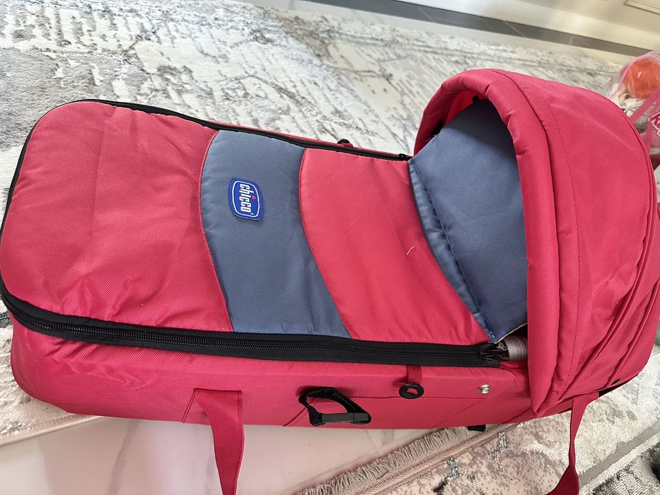 Продам переноска Chicco