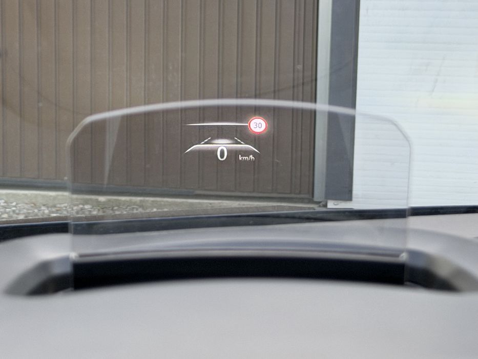 Renault Megane BOSE Model 2017 Euro 6 Head Up Display