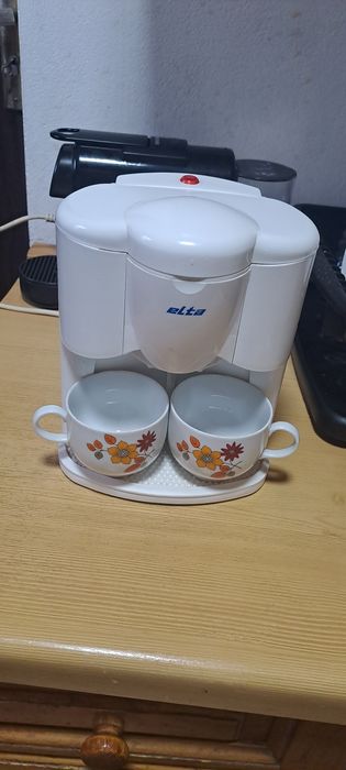 Vand aparat de cafea micuț Elta