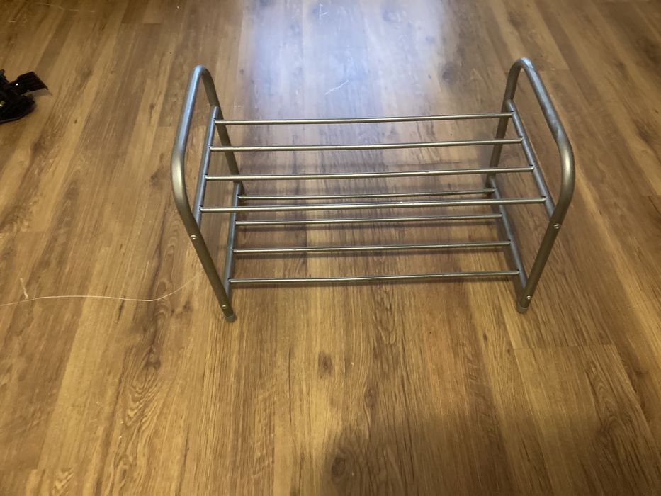 Raft pantofi 50lei . Raft metalin incaltaminte 50lei