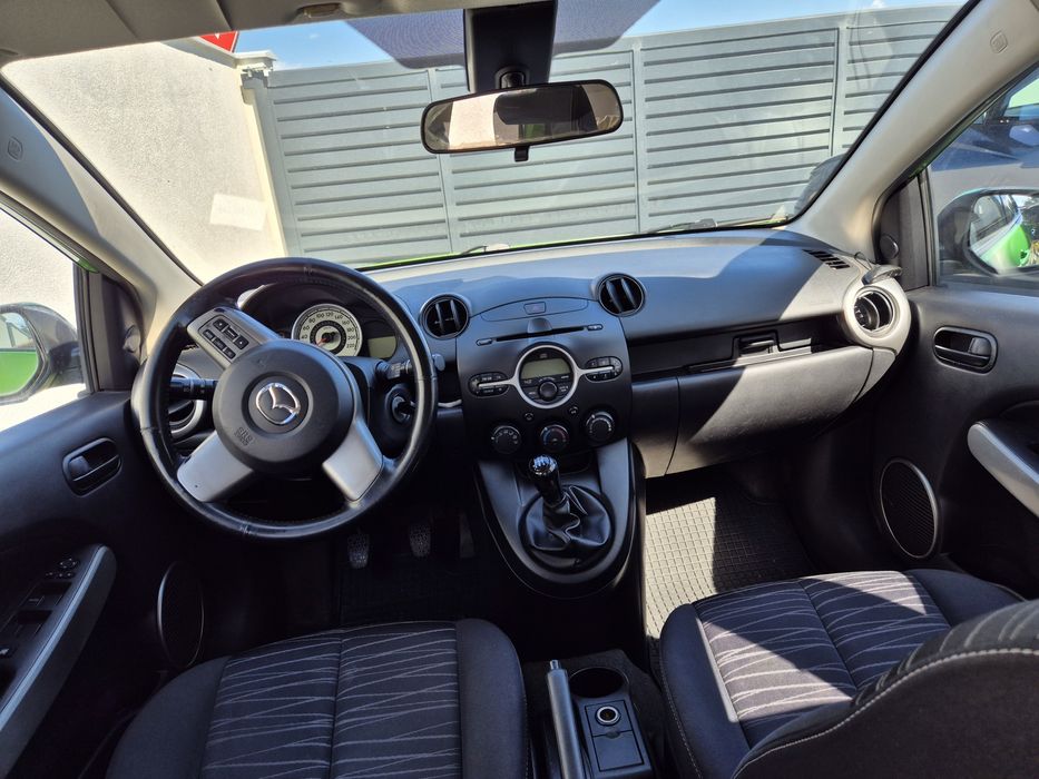 Mazda 2 2009, 1.3 benzina