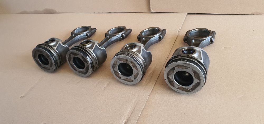 Piston cu biela 2.0 tdi BMR BMN BRD passat b6 golf 5 touran audi a4 b7