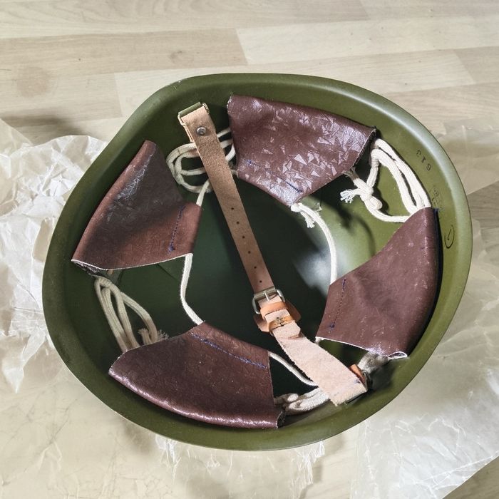 Каска, новая СССР.