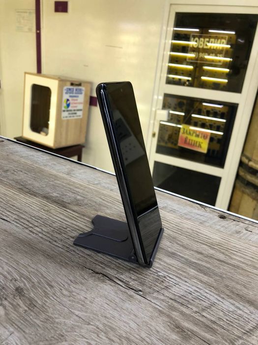 Samsung A 52 rangi qora joyi 128Gb