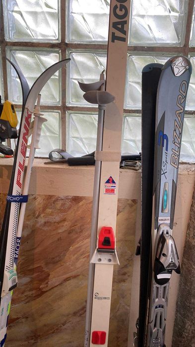 Зимни ски с апарати или щеки