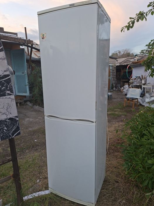 Продам холодильник