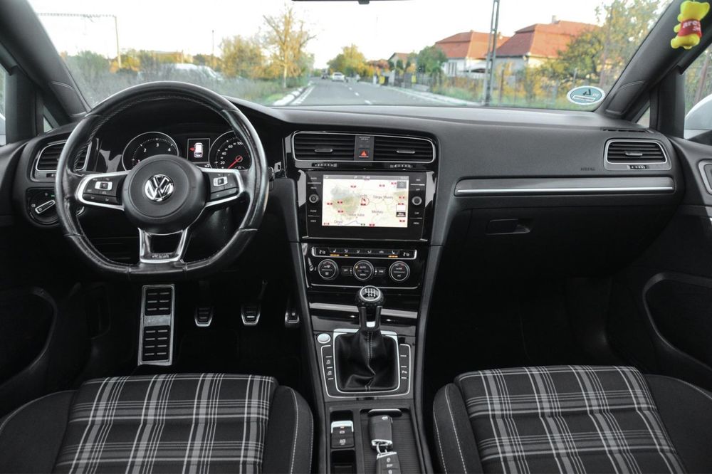 Volkswagen Golf GTD 2.0TDI 184Cp-Euro6-2017-GTD-Panoramic-Navi-Clima-Distronic-Jante-