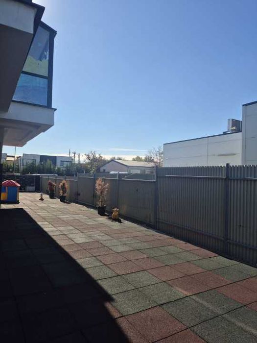 Spațiu Comercial /Birou de Închiriat în British Village, Pipera-Tunari