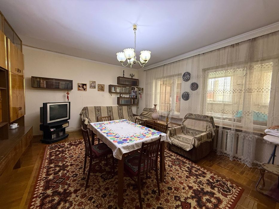 Продаю 2в 3/5/5 на Дружбе Народов, Бешагач д.14