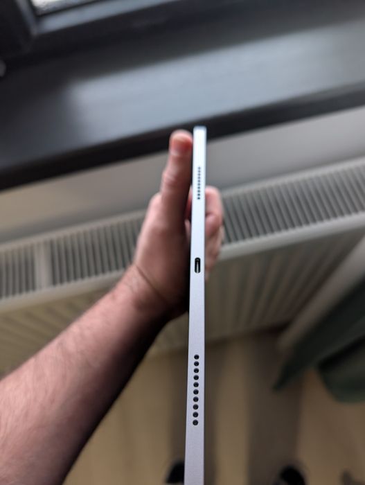 iPad Pro 12.9 6th generation 256 Gb