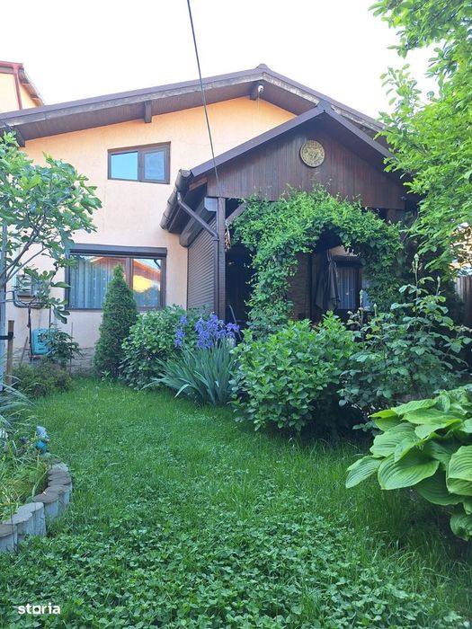 Casa in cart. 23 August, constructie 2012, supra. 250mp, mob/utilata.