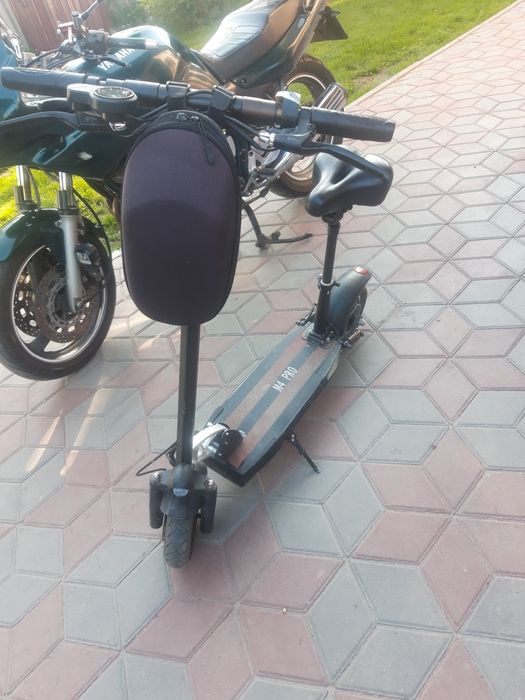 Продам электро самокат