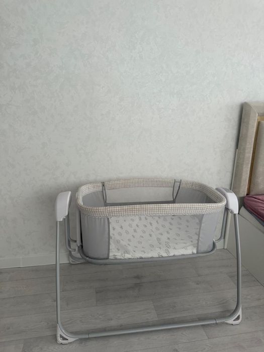 Детская кроватка и кокон