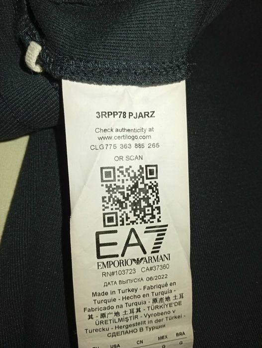 EA7 Emporio Armani Hanorac & Pantaloni Trening masura L 100% Originali