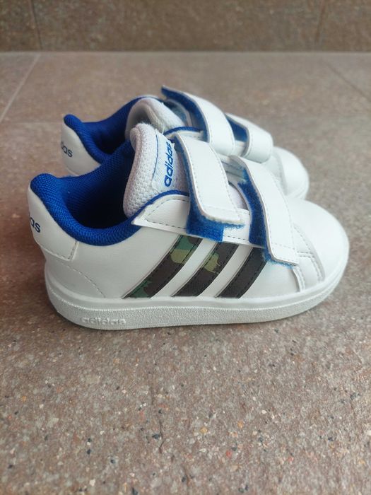 Детски обувки Adidas