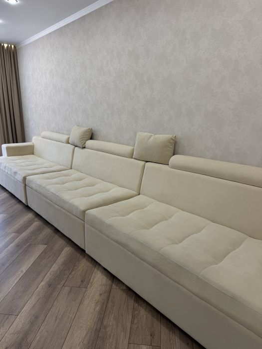 Продам диван, хорошее состояние продаем в свзяи с переездом.
