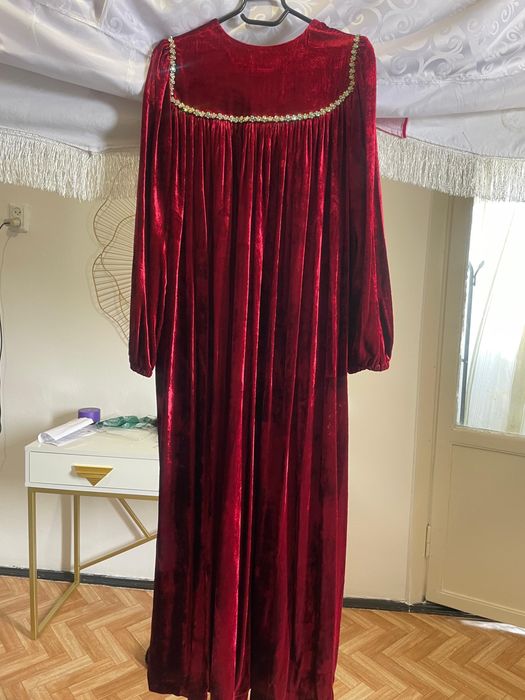 Көйлек айна тылкы матасынан тигилген!