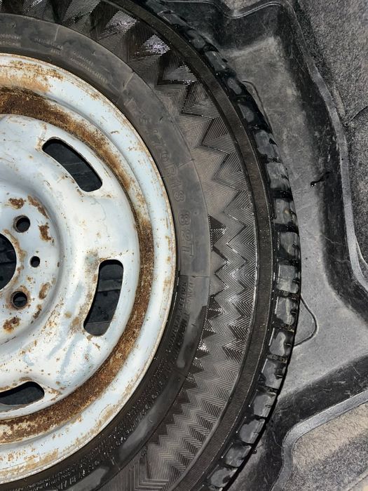 Продам запаску 175/70/13