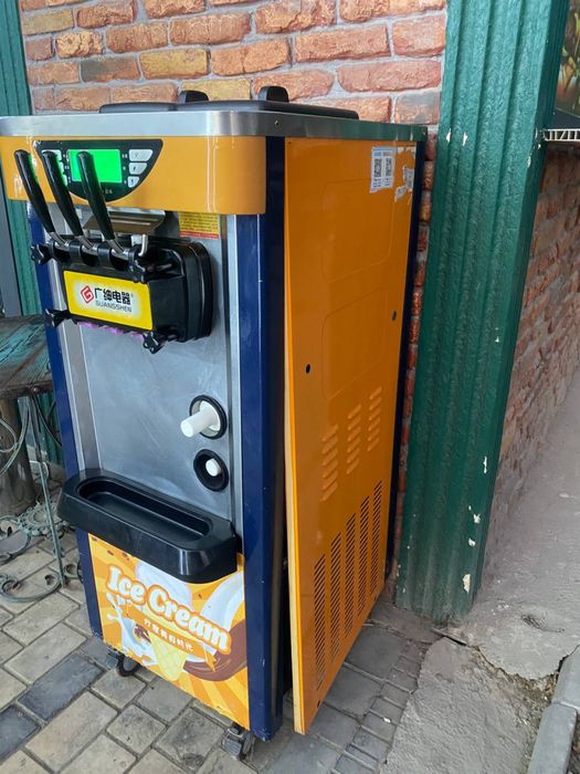 Продам два аппарата для наливного морожного