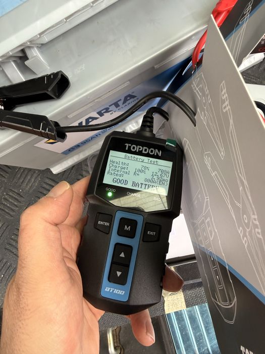 Тестер з акумулатори