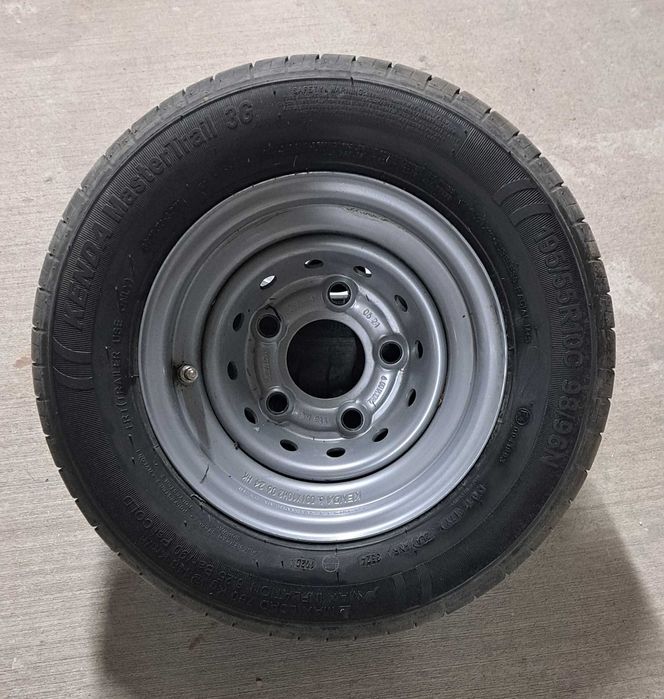 Гуми с Джанти за платформа