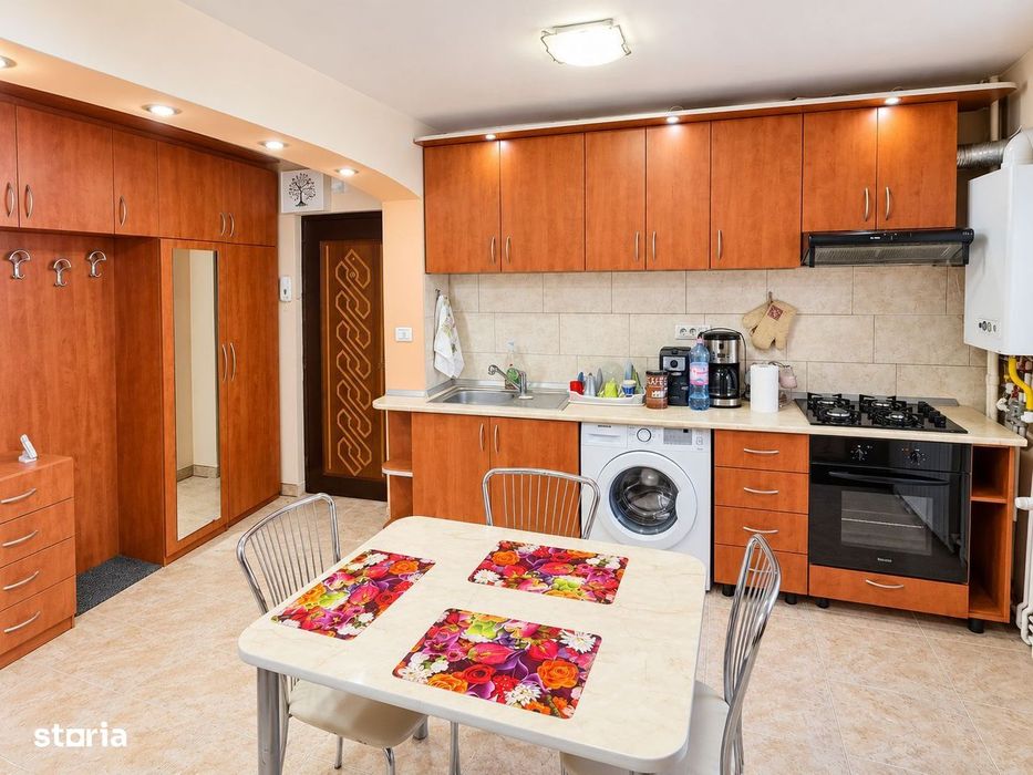 Apartament 2 camere Boul Rosu