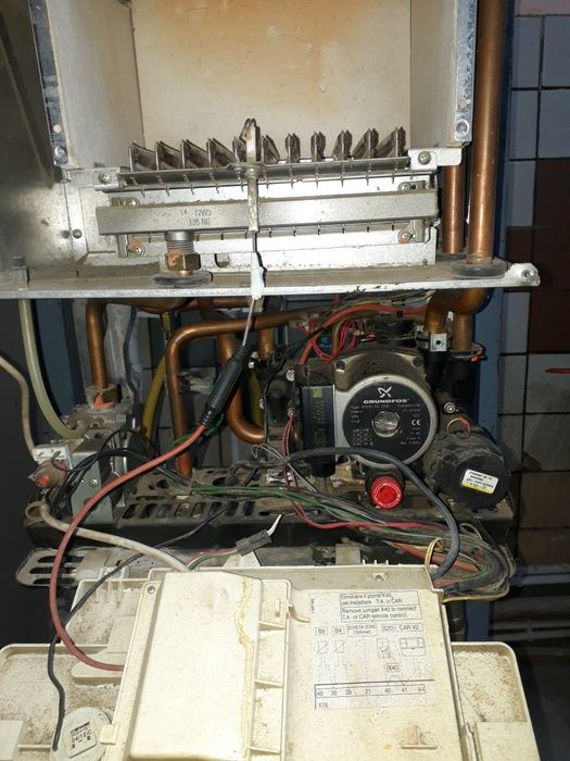 Катёл ва аристон  тузатиш ва тозалаб бериш хизмати