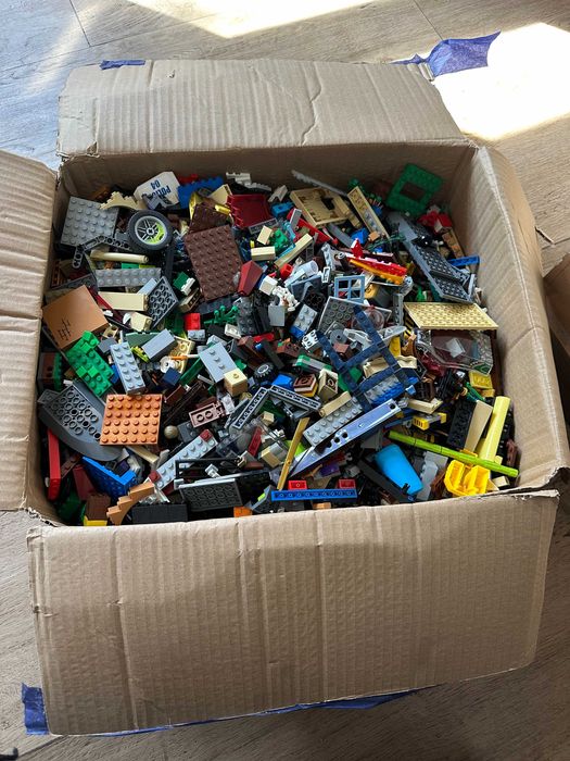De vânzare piese lego city